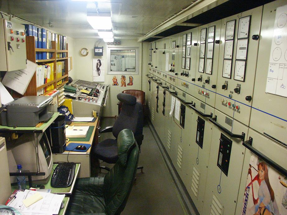 Control room.JPG