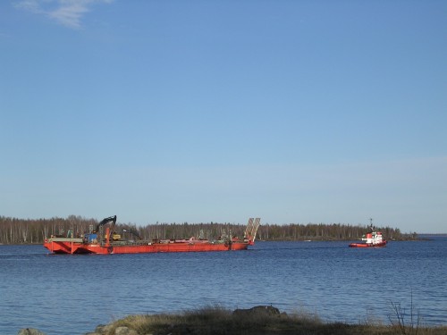 Eol W Barge.JPG