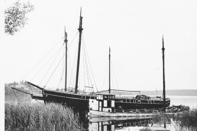 Vårby 188 Primus  5009 Vega 7360 Siesta ex Leif 28 juli 1971 ö Kronvall.jpg