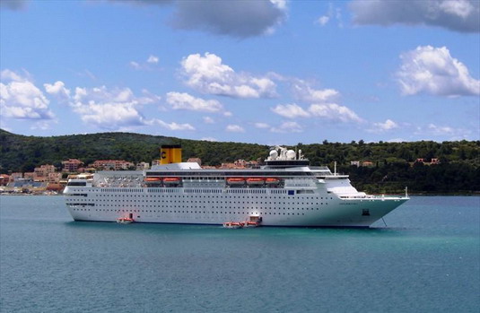 Costa Neoromantica.jpg